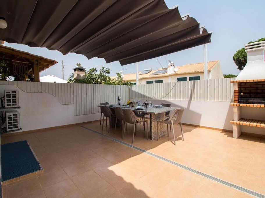 Villa Magnolia O House - Pool View & Privat Garden & Garage Albufeira Exterior foto