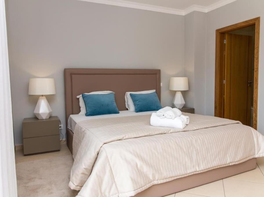 Villa Magnolia O House - Pool View & Privat Garden & Garage Albufeira Exterior foto
